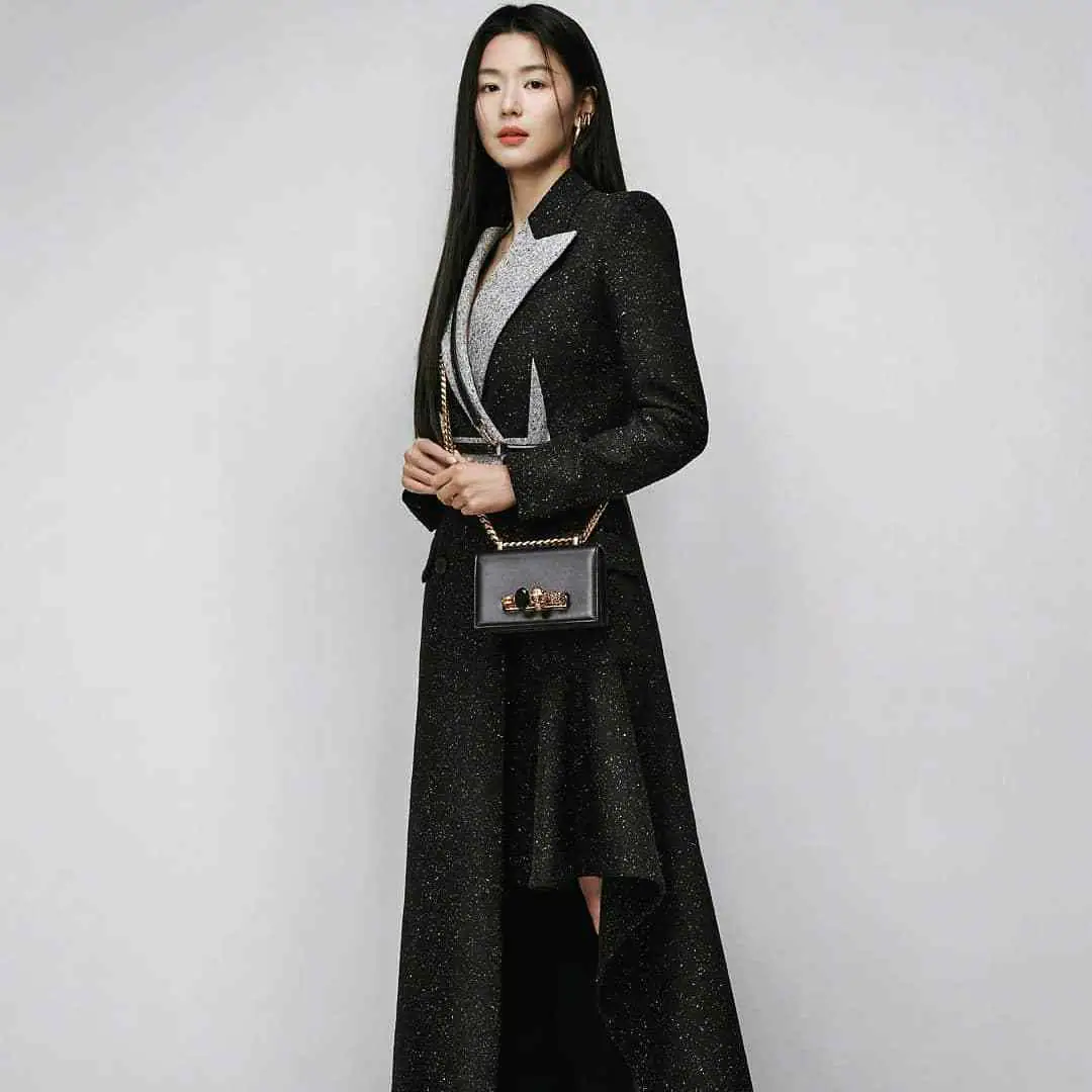 Jun Ji Hyun - jun-ji-hyun-hot-26.webp